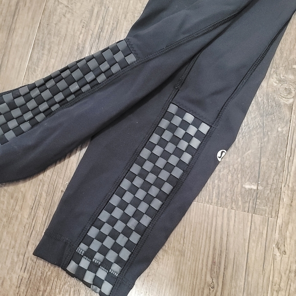 Lululemon leggings - Picture 3 of 5